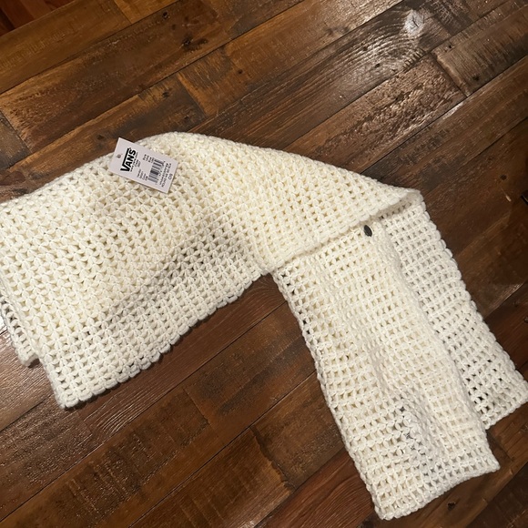 Infinity Scarf - Picture 2 of 4